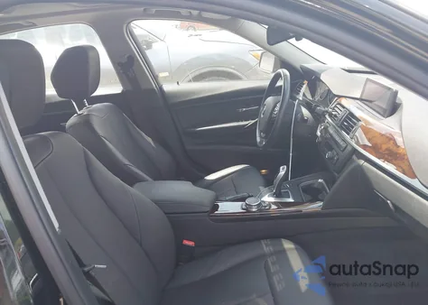 2015 BMW 320 z USA, uszkodzony, nr VIN WBA3B1G58FNT07651